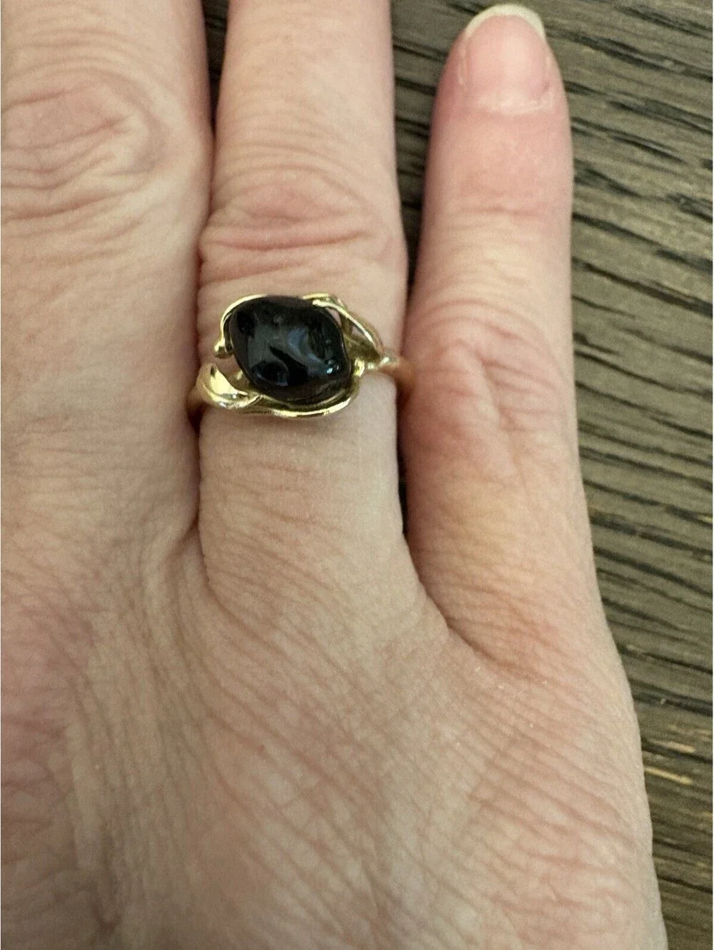 Oval  Black Coral Solitaire Ring 14k Yellow Gold Size 7 From The Cayman Island